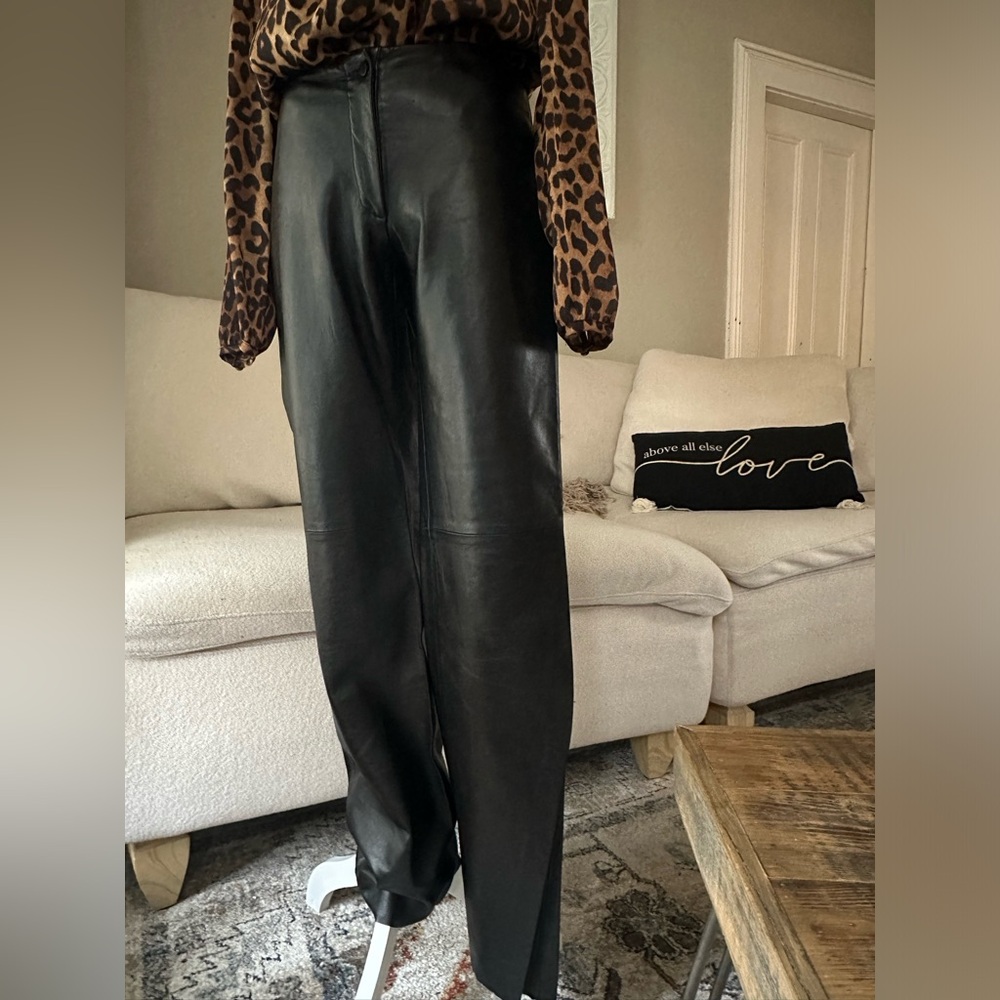 MILENTI Black Straight Leg High Waisted 100% Leather Pants No Pockets Size 4